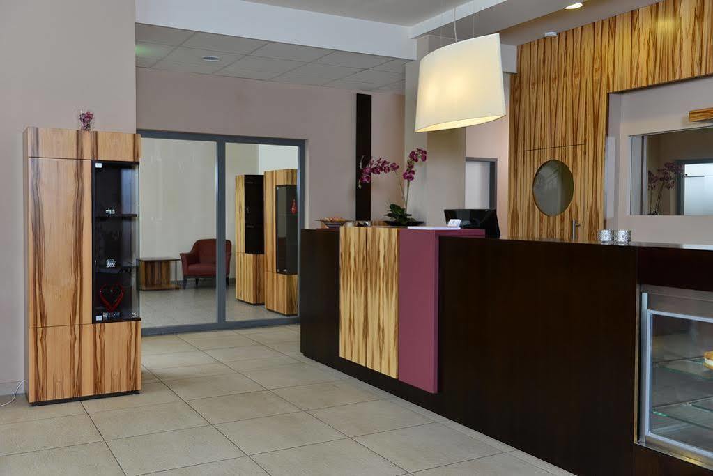 Arthotel Ana Gallery Vaterstetten Kültér fotó
